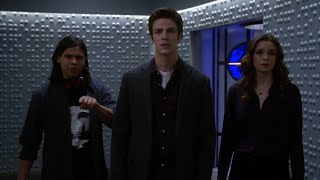 Team Flash Discovers the 2024 Newspaper  The Flash 1x1920 HD [upl. by Aurita]