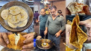 ১৫৫ বছরের পুরনো দোকানে ৩০ পদের পরাঠা 🔥 ৫০ কেজি ওজনের কড়াইয়ে দেশী ঘিয়ে ভাজা হয় পরাঠা 🙄 [upl. by Aihcropal]