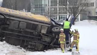 Hallein Schwerer Unfall auf B159 fordert ein Todesopfer [upl. by Novyart46]