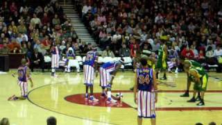 Harlem Globetrotter Ant dances like Michael Jackson [upl. by Clarke]