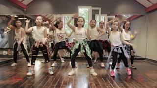 Piranha  Lamita Academy  Zumba Dance Workout  Lamita [upl. by Gasperoni]