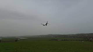 Kraków Balice Airport  Lufthansa Airbus A320200 LH1622 landing [upl. by Blatman]