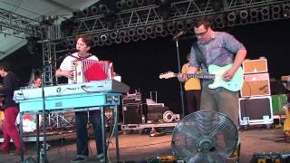 THEY MIGHT BE GIANTS BONNAROO 2010 4 SONGS NONSTOP [upl. by Gatias970]