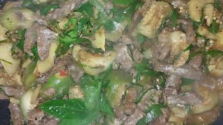 Spicy Beef With Kaffir Lime Leaves Pad Prig Nuea 🇹🇭🇺🇸thaicooking thaifood thaichef [upl. by Lokim69]