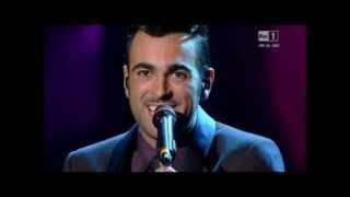 Marco Mengoni  Lessenziale [upl. by Cleveland583]