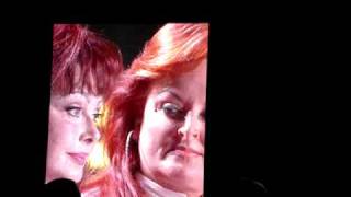 Wynonna Judd amp Naomi Judd aka The Judds  Love Can Build a Bridge [upl. by Amyaj]