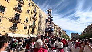 3de6a dels Castellers de París a la Diada Internacional [upl. by Corrinne]