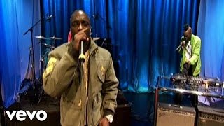 Akon  Smack That Live at AOL Sessions [upl. by Aralk]