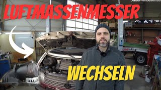 VW T4  🔧 Luftmassenmesser wechseln  Auspuff qualmt II Change air mass sensor  exhaust smokes🔧 [upl. by Ellenyl]