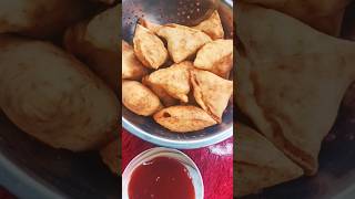 Phulkopir singara recipe easy Gobi samosa recipe shortvideoviral v [upl. by Dikmen]