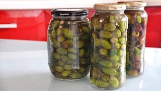 Aceitunas partidas o machacadas  Olives trencades  Recetas Mallorquinas [upl. by Reine984]