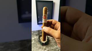 Hoyo De Montorrey Epicure No 1 🇨🇺👌🏽🌬️💨 aficianado cigar cigars cuba cuban habano [upl. by Sykleb]