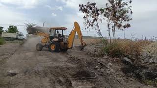 Alquilo Retroexcavadora en Santa Elena  Salinas  La Libertad Provincia de Santa Elena  Ecuador 🇪🇨 [upl. by Francesco]