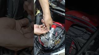 How to install the Vario 150 throttle body vario throttle engine [upl. by Merridie]