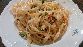 Tagliatelle Mit Gorgonzola Sahnesoße und Räucherlachs  Rezept  deutsch  HD [upl. by Rapsag]