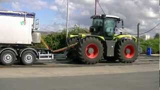 tracteur class GARAGE JAULIN st maixent lécole [upl. by Eednyl]