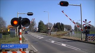 Spoorwegovergang Vorden  Dutch railroad crossing [upl. by Carthy]