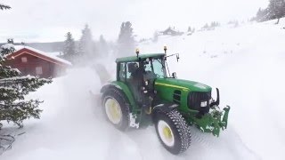 Brøyting på Tveitastølen med John Deere 6930 [upl. by Wein577]