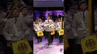 Musikkorps der Bundeswehr  Königgrätzer Marsch 🦅🇩🇪militär soldaten parade bundeswehr marsch [upl. by Atinuaj]