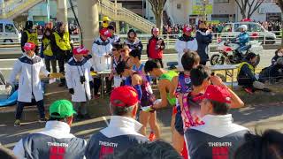 わずか５秒の鶴見中継所2018箱根駅伝・復路 [upl. by Carrelli396]