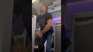 Crossfitter gets upgraded on a plane [upl. by Dirraj496]