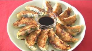 Spinach Bacon Crispy Cheese Gyoza with Balsamic Vinegar カリカリチーズ餃子  OCHIKERON  CREATE EAT HAPPY [upl. by Sibella]