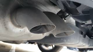 Mercedes Benz C220d  EXHAUST SOUND  REVS  START UP [upl. by Margit]