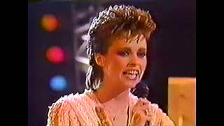 Sheena Easton  Telefone Grammys 84 [upl. by Mehalick]