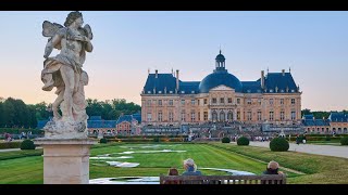 VauxleVicomte  le château organise une chasse au trésor de 100000 euros de grands crus [upl. by Suoirrad]