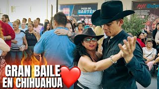 Kama Kama Camaleón yo soy el camaleon💃🕺 baile en Chihuahua 🕺🎵💃 [upl. by Nwahsyd921]