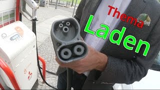 Elektroautos an Laternen laden  Emo Berlin Tour Teil 2 [upl. by Ebanreb]