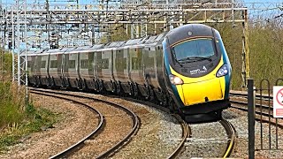 Trains at Wolverton Station WCML  060422 [upl. by Eisele]