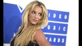 Britney Spears clashe Christina Aguilera pour avoir refusé de parler de sa tutelle [upl. by Aimahc60]