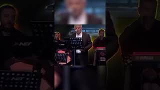 Konserde bir anda sahneye atladı quotKonya uyan artık AK Partiye oy vermequot [upl. by Melloney775]