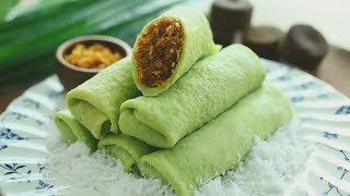 Kueh Dadar  香兰椰丝卷 [upl. by Nywra184]