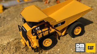 Diecast Masters 124 RC Cat® 770 Mining Truck [upl. by Yllime562]