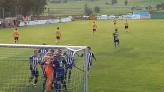 Torhüter erzielt Tor aus 80 Metern  Goalkeeper scores Distance 80 metres [upl. by Googins]