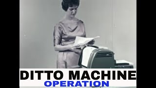 HOW TO USE A 1960s DITTO MACHINE MIMEOGRAPH SPIRIT DUPLICATOR PHOTOCOPIER 43624 [upl. by Oniger482]