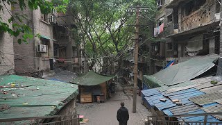 Chinas Urban Village Walk Exploring the life of the quotbottom of societyquot Yeshuigou野水沟Chongqing・4K [upl. by Derman]