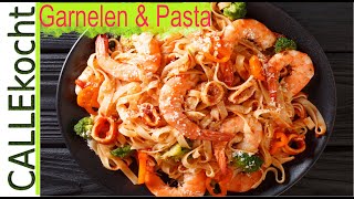 Pasta mit Garnelen in frecher Tomatensoße  Mein schnelles Rezept [upl. by Alvord]