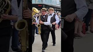 Dixieland Streetband Garnaalstoet Oostduinkerke 2024 [upl. by Essilem]