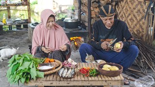 Memetik Daun Singkong  Masak Kentang Pedas Manis Ikan Salem Kremes Peyek Kluban Daun Singkong [upl. by Plossl]