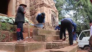 APSARA Authority continues to repair the stairs of Bat Chum temple [upl. by Lyrrad996]