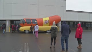 Wienermobile spotted in Lackawanna [upl. by Cesaro]