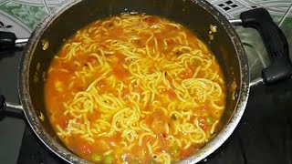 मैगी बनाने की आसान विधि। How to make Masala Maggi at Home in few minute। मैगी की रेसिपी। [upl. by Demetra]