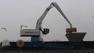 MANTSINEN  160ES Material Handler Coal Unloading [upl. by Yar]