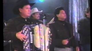 David Lee Garza Ando En Busca De Un Amor [upl. by Ia513]