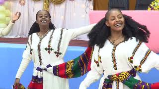 ጎጃሞች በአዲስ አበባ የባህል ጭፈራ የጎጃም ዘፈንየጎጃም ሙዚቃ Gojam music newethiopianmusic amharicmusic [upl. by Akirahc805]