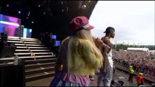 Nicki Minaj  Pound the Alarm T in the Park 2012 [upl. by Fenelia]