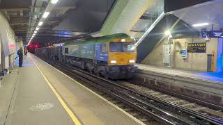 66796 passing Gatwick Airport platform 5 on AvonmouthNewhaven aggregates 21024 [upl. by Jerrylee]